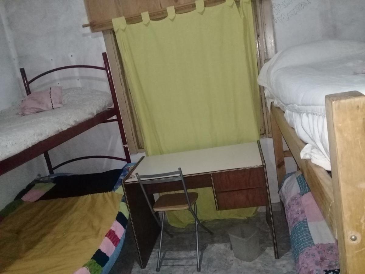 Hostel La Casa Del Patio Bb Баия-Бланка Экстерьер фото